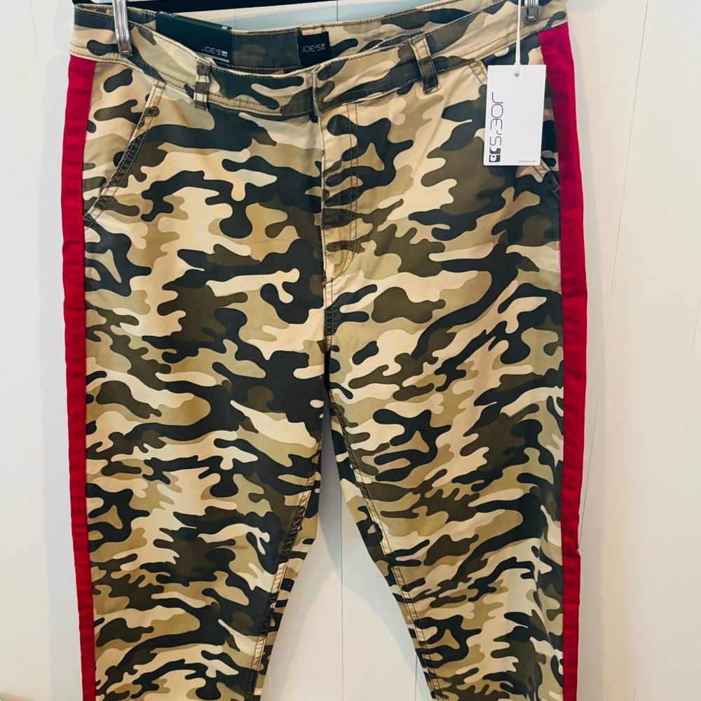 Joe's Jeans Woman’s  Camo Cargo Pants with Red Stripe